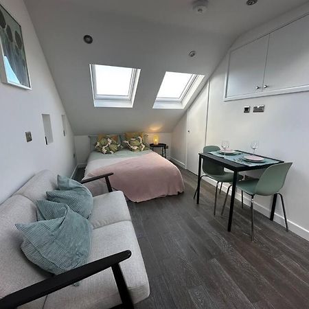 Lovely New Decor Studio - 4 The Southwell London Ngoại thất bức ảnh