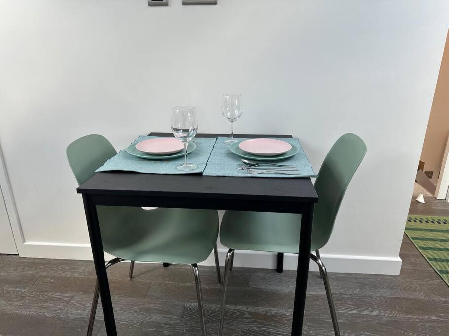 Lovely New Decor Studio - 4 The Southwell London Ngoại thất bức ảnh