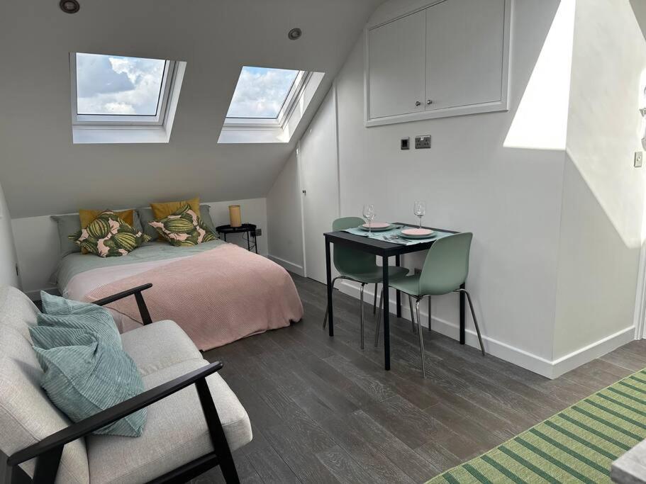 Lovely New Decor Studio - 4 The Southwell London Ngoại thất bức ảnh