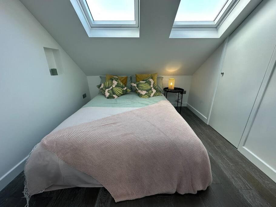 Lovely New Decor Studio - 4 The Southwell London Ngoại thất bức ảnh